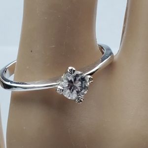 Silver Plated Princess Cut Solitaire Ring Size 11 *